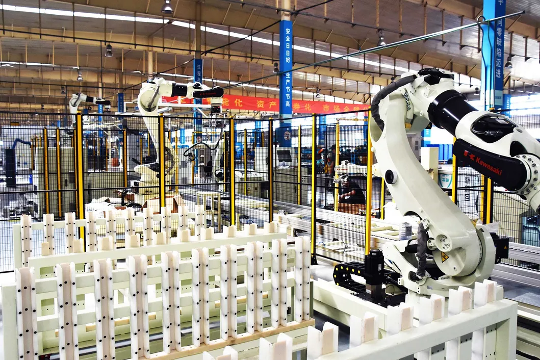 80L Split Pressurized Evacuated Tube Solar Water Heater with High Heat Collecting Efficiency Heat Pipes